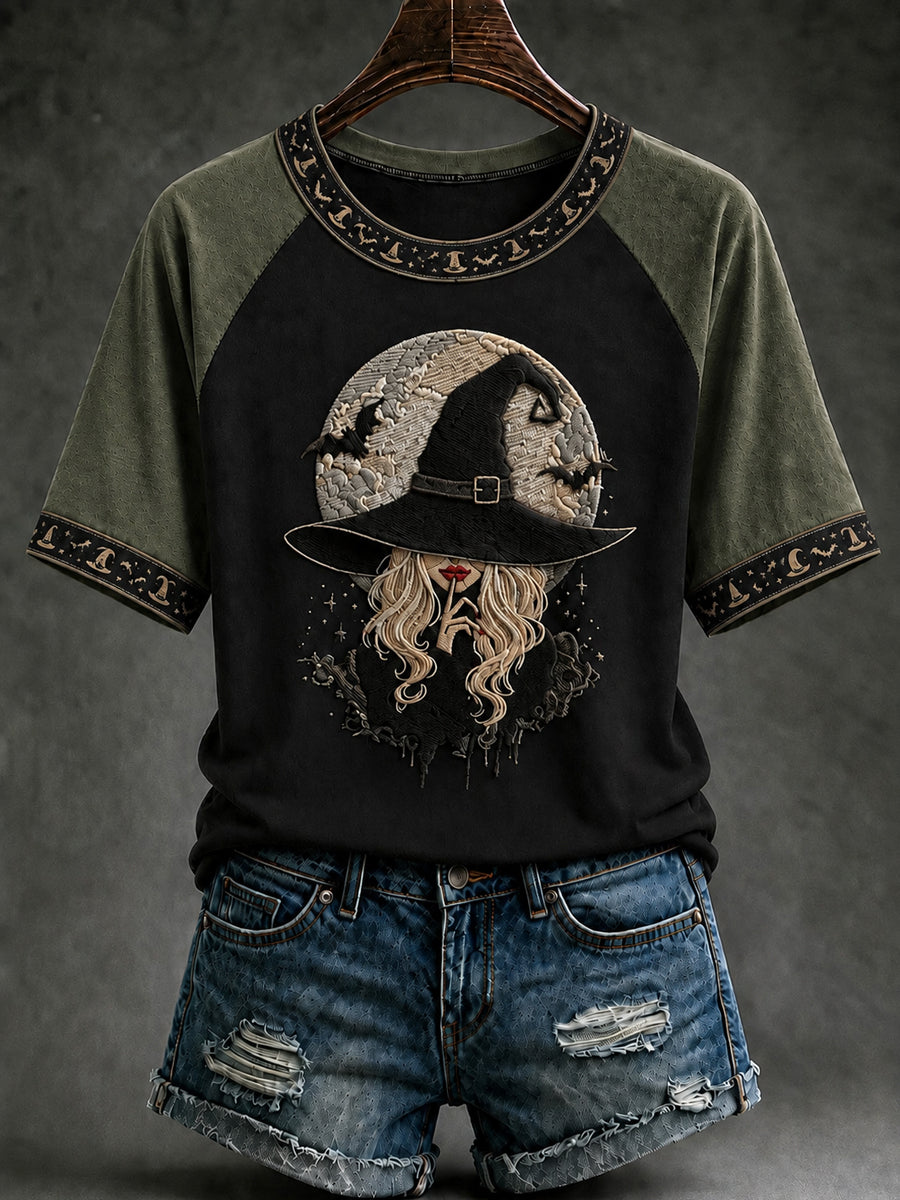 Witch With Moon T-Shirt Halloween Merch Best Birthday Gift For Women