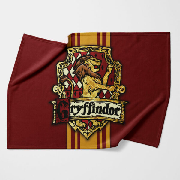 Gryffindor Harry Potter Hogwarts Fleece Blanket 3.jpg